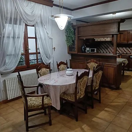 Orfani Case de vacanță