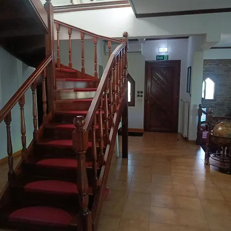 Case de vacanță Orfani